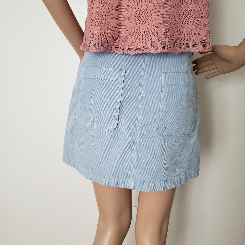 🌸High Waisted Button Up Skirt - Picture 3 of 16